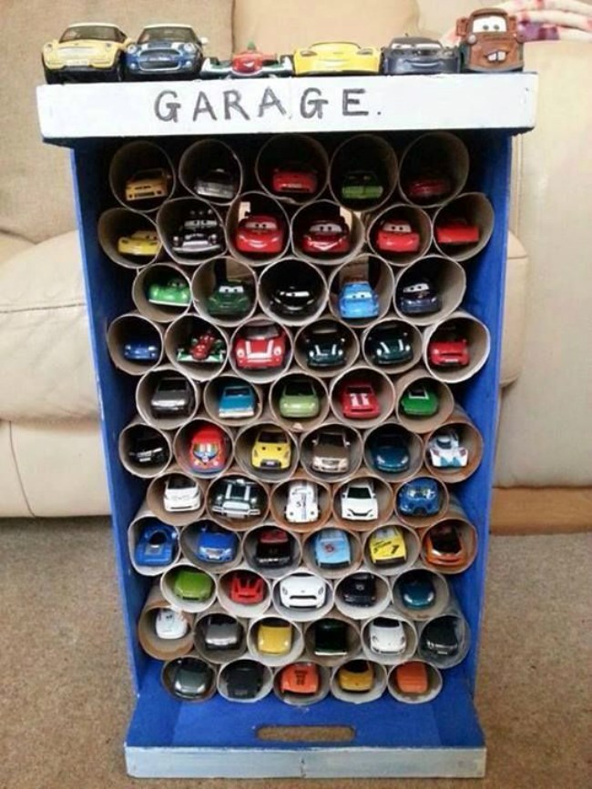 Toy car garage