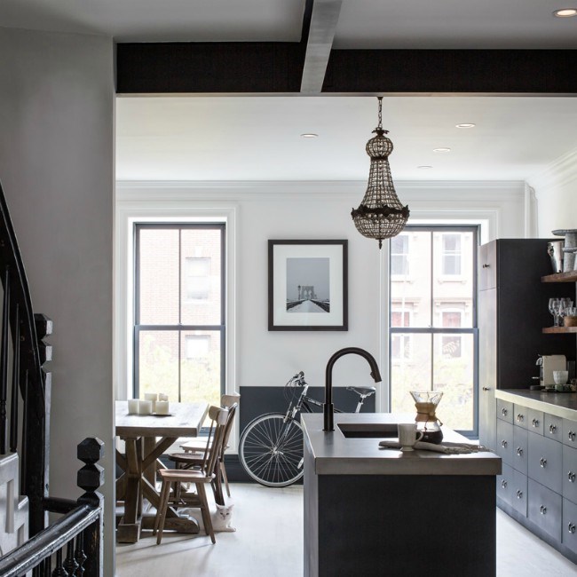 Image: //www.designsponge.com/2015/07/a-uniquely-renovated-1886-brownstone-nestled-in-clinton-hill-brooklyn.html