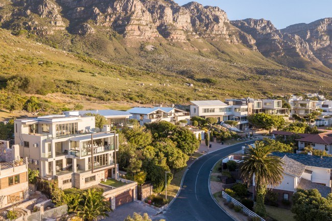 6 Bedroom House in Camps Bay