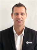 Charl Moolman-Intern