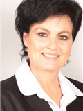 Karin Petzer