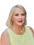 Elaine Lester