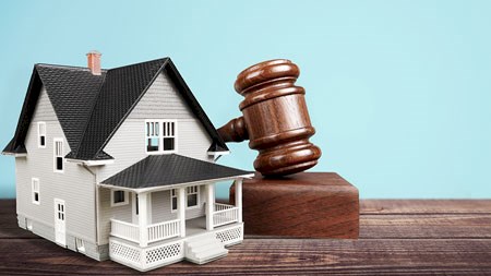 A guide to buying property at auction