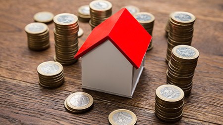 Ask the Experts: How will the weak rand affect property?