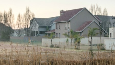 Estate agent Q&A on the Reeds and Rooihuiskraal