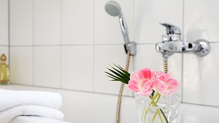 Quick tricks to add luxury to your en-suite