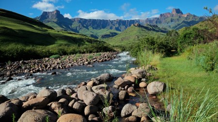 Property and area guide to the Drakensberg