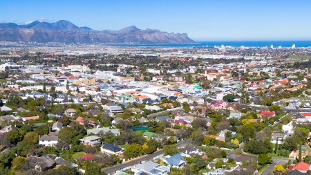 Somerset West area and property guide