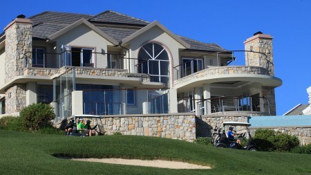 Pinnacle Point Estate