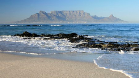 Beach vibes in Bloubergstrand