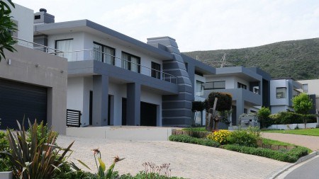 Lifestyle estates, big demand for Cape Town northern suburbs from Joburg buyers