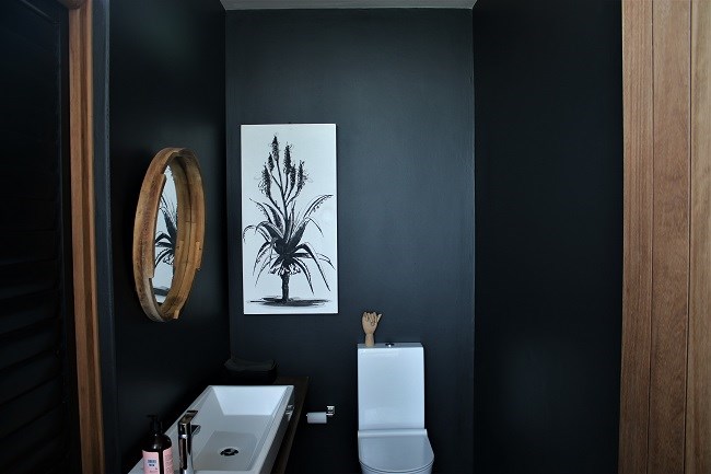 using black in small spaces