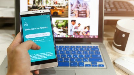 The effect of Airbnb on the rental market 