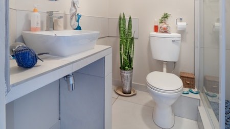 How to plan an accessible bathroom