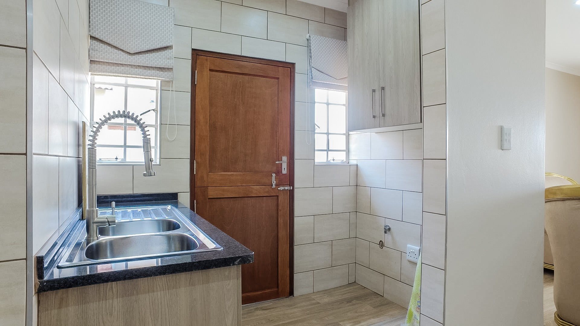 Hex River Lifestyle Estate in Waterkloof, Rustenburg Private Property