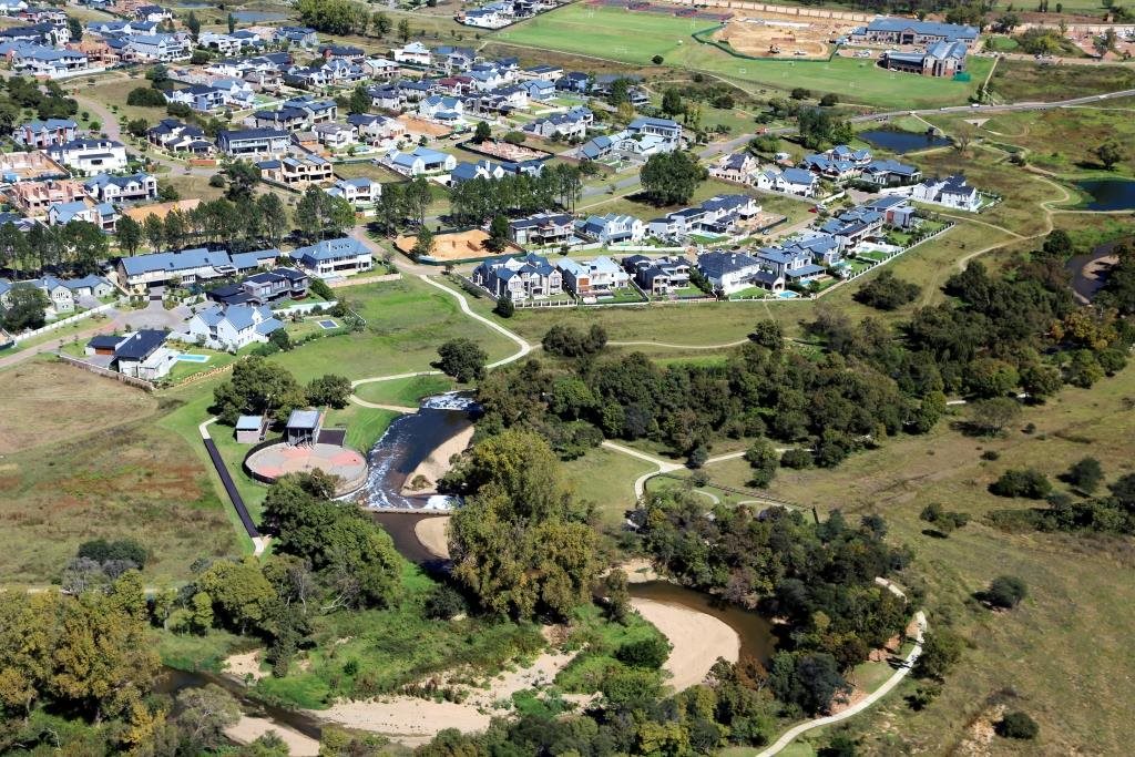 Waterfall Country Lifestyle Estate in Waterfall Estate, Midrand
