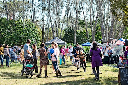 Outdoor market in East London