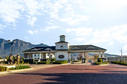 Val de Vie Estate in Paarl to Franschhoek