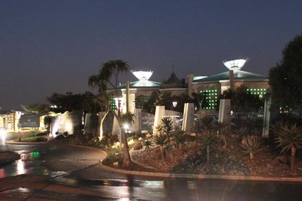 Night view of a building in Krugersdorp