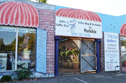 Portchie coffee shop in Moot