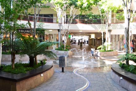 Waverley Plaza Fountain in Moot