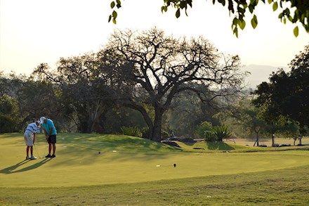 Playing golf in Nelspruit (Mbombela)