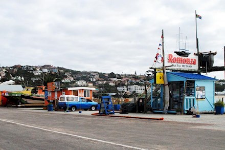 Romonza boat trips in Mossel Bay to Glentana