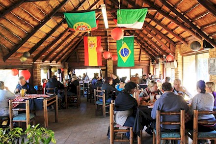 People eating in a restaurant in Alberton