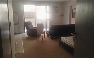 Studio apartment in Gardens