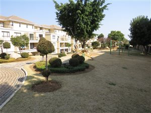 2 Bed Apartment in Halfway Gardens