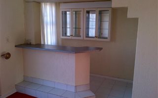 2 Bedroom Duplex in Ridgeway