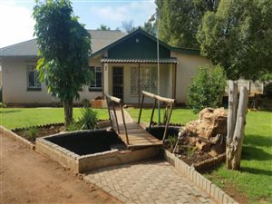 5 Bed House in Roosheuwel
