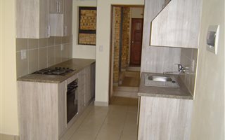 2 Bedroom Townhouse in Pomona