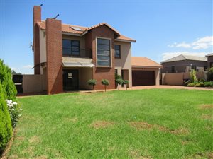 3 Bedroom House in Raslouw Glen