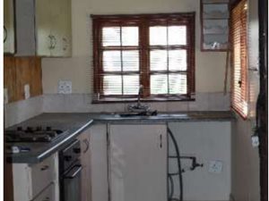 1 Bed Garden Cottage in Laezonia