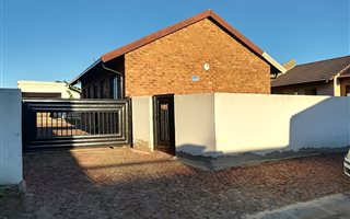 2 Bedroom House in Tsakane