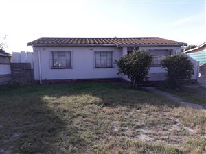 3 Bed House in Lotus River
