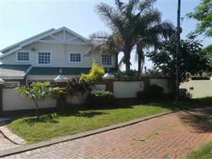 7 Bedroom House in Mount Edgecombe Country Club Estate 2