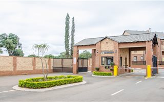 2 Bedroom Apartment in Faerie Glen