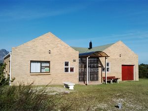 3 Bed House in Bettys Bay