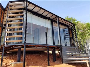 2 Bed Apartment in Magalieskruin