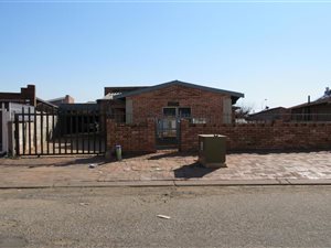 3 Bed House in Lenasia