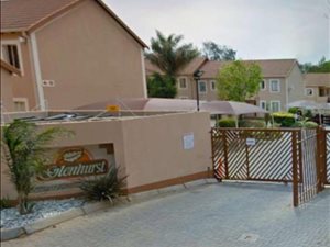 2 Bed Townhouse in Kew