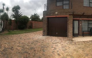 3 Bedroom Apartment in Milnerton