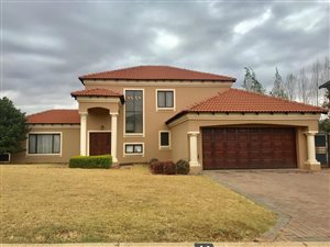 4 Bed House in Leeuwenhof Estate