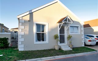 3 Bedroom Simplex in Somerset Ridge