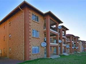 2 Bedroom Apartment in Erand Gardens