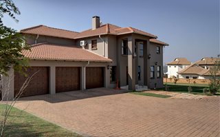 4 Bedroom House in Verresig Country Estate