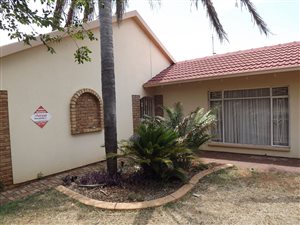 3 Bed House in Doringkruin