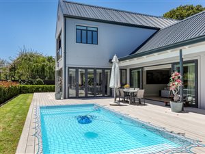 4 Bed House in Constantia